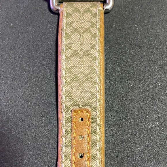 COACH WATCH LADIES WHITE SQUARE DIAL - Picture 4 of 5